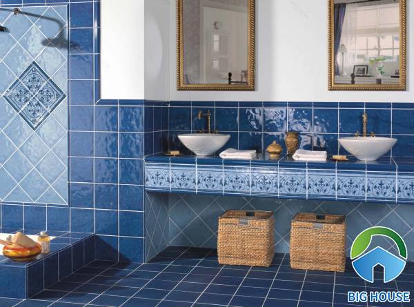 Cách bày trí gạch ốp nhà tắm màu xanh thịnh hành